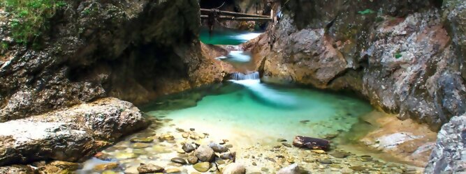 Trip Urlaubsreif - schönste Klammen, Grotten, Schluchten, Gumpen & Höhlen sind ideale Ziele für einen Tirol Tagesausflug im Wanderurlaub. Reisetipp zu den schönsten Plätzen